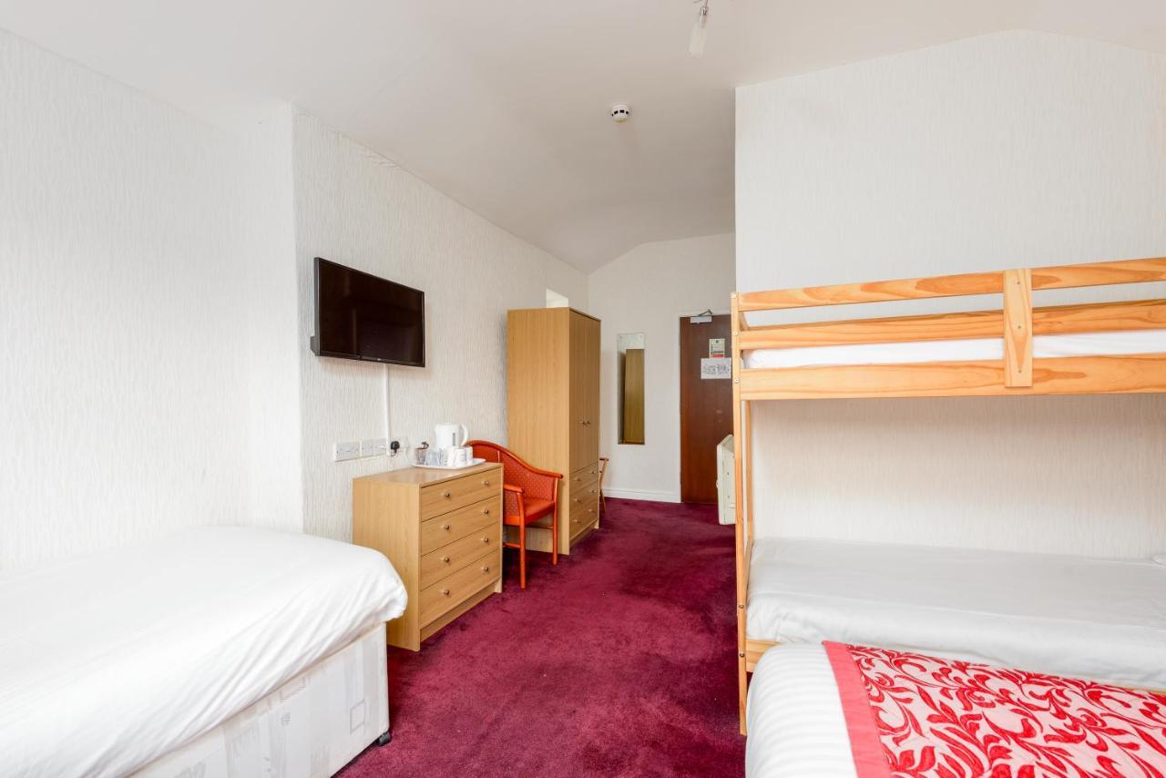 Somerset Hotel 3*